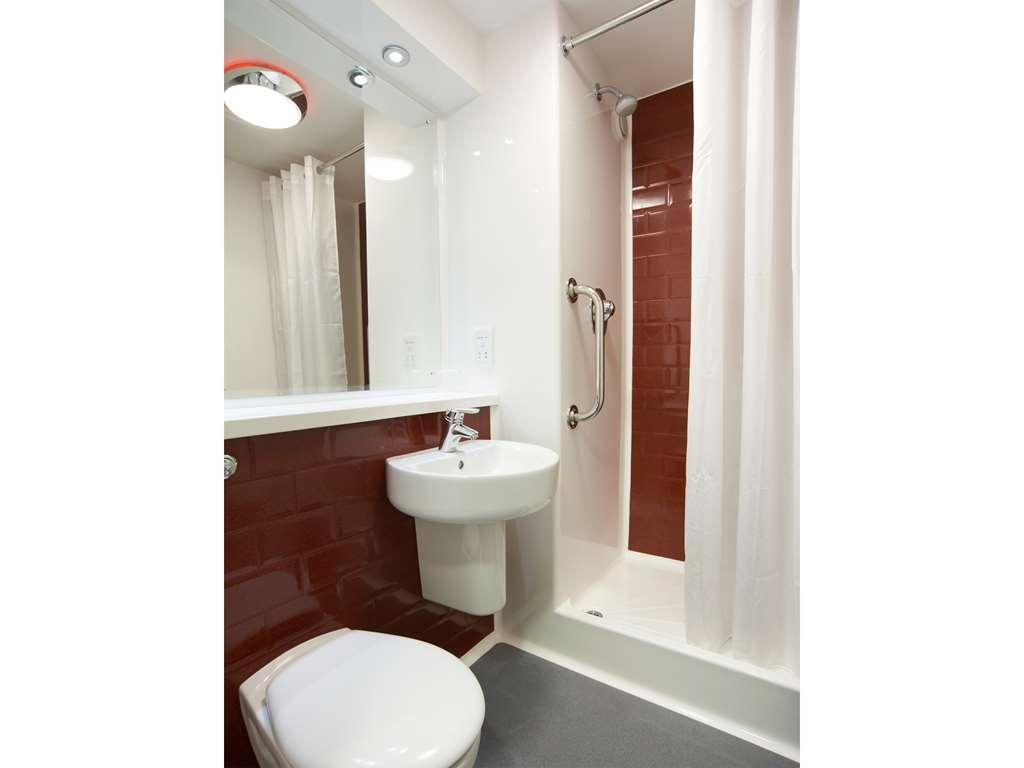 Travelodge Caerphilly Zimmer foto